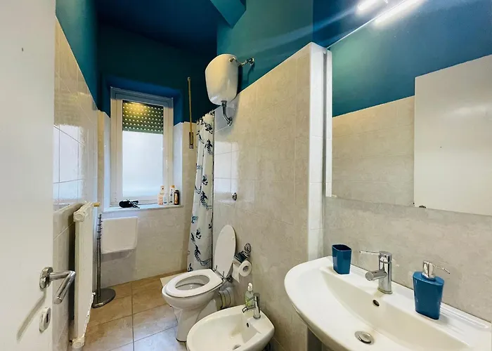 Vatican Cosy Hideout - Center - Freewifi - Parking * Rom